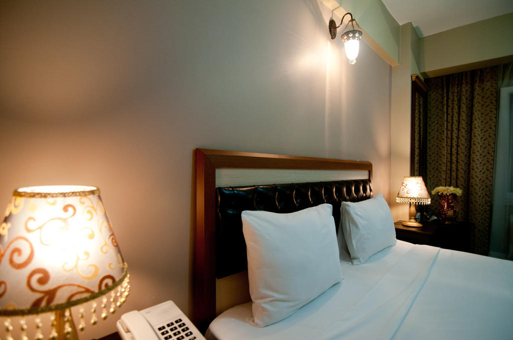 Noahs Ark Hotel Istanboel Kamer foto